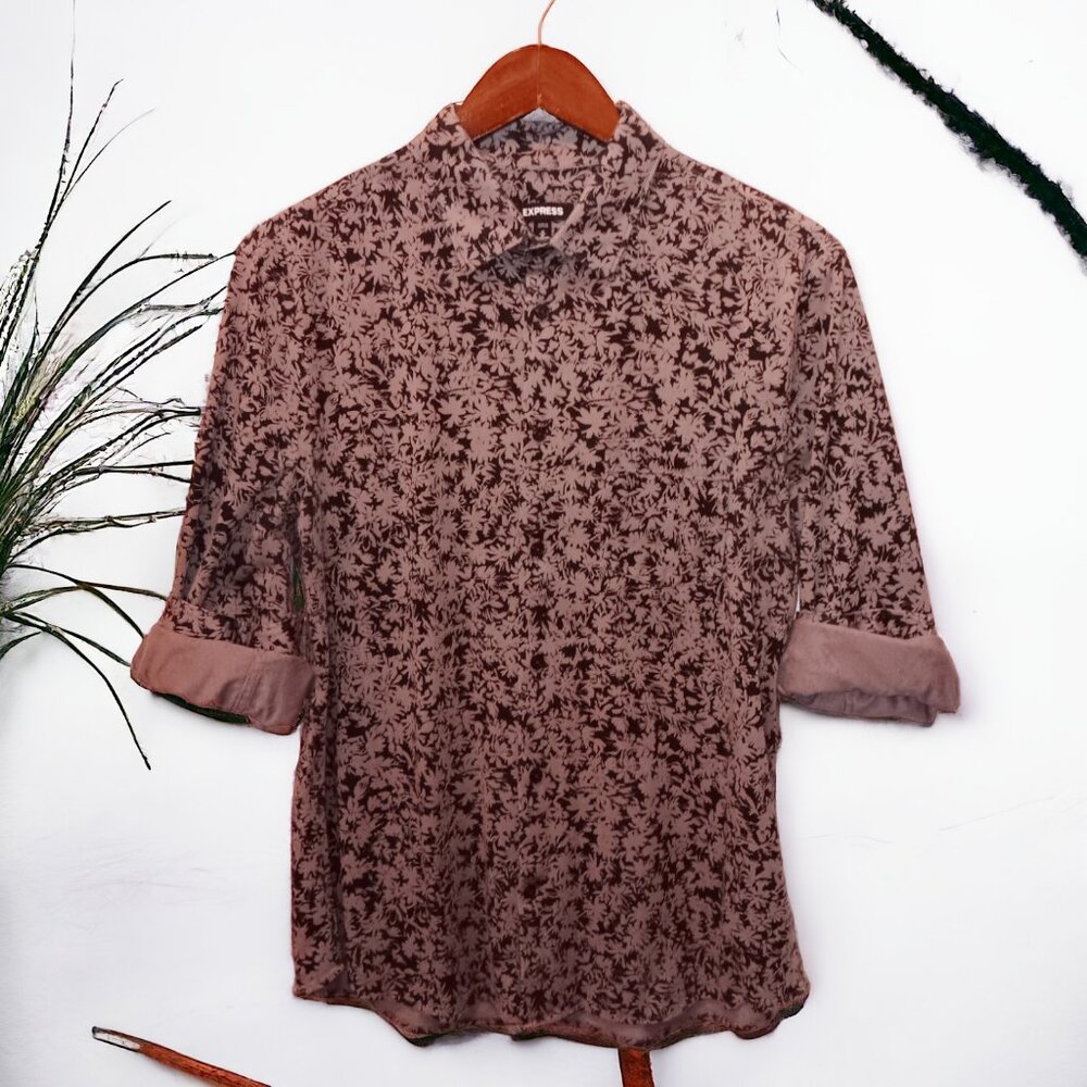 Express ★ Men's Casual Button-Up Dress Shirt ★ Novgorod Gothic Floral Print